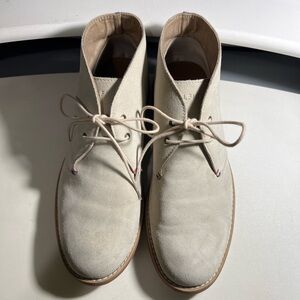 Men’s Tommy Hilfiger cream suede chukka boots Sz 10.5